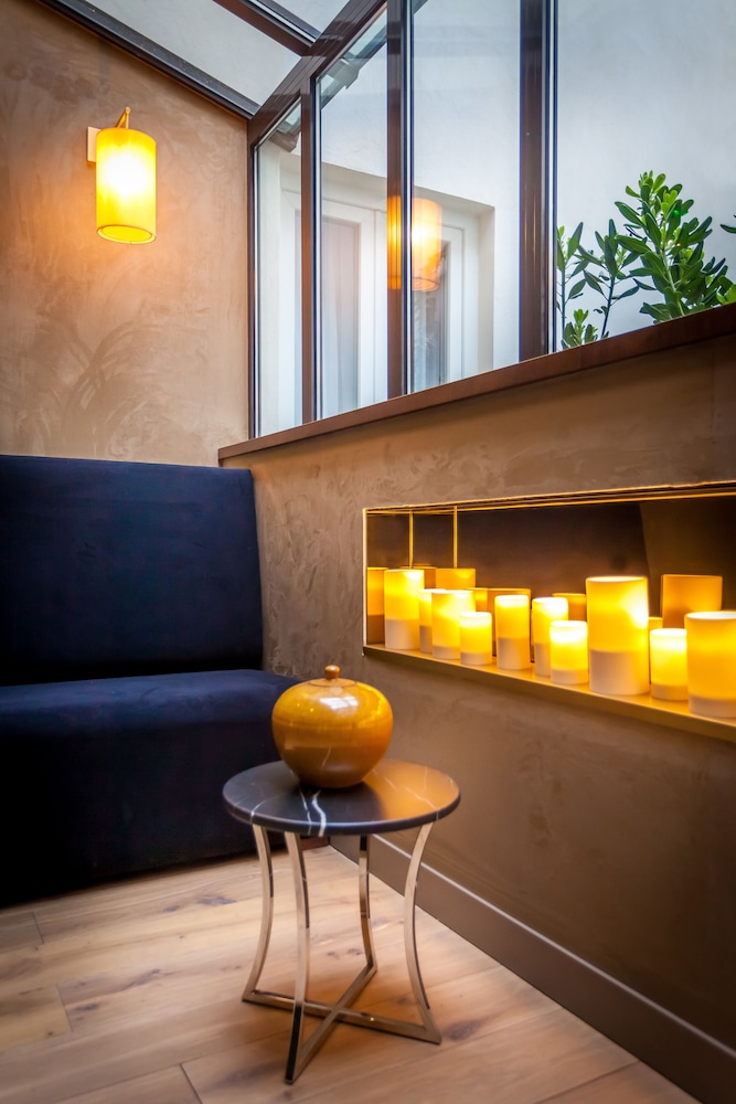 Armoni Hotel Formely Cheverny 24/25