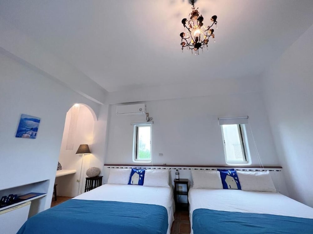 Greek frontier villa 16/49