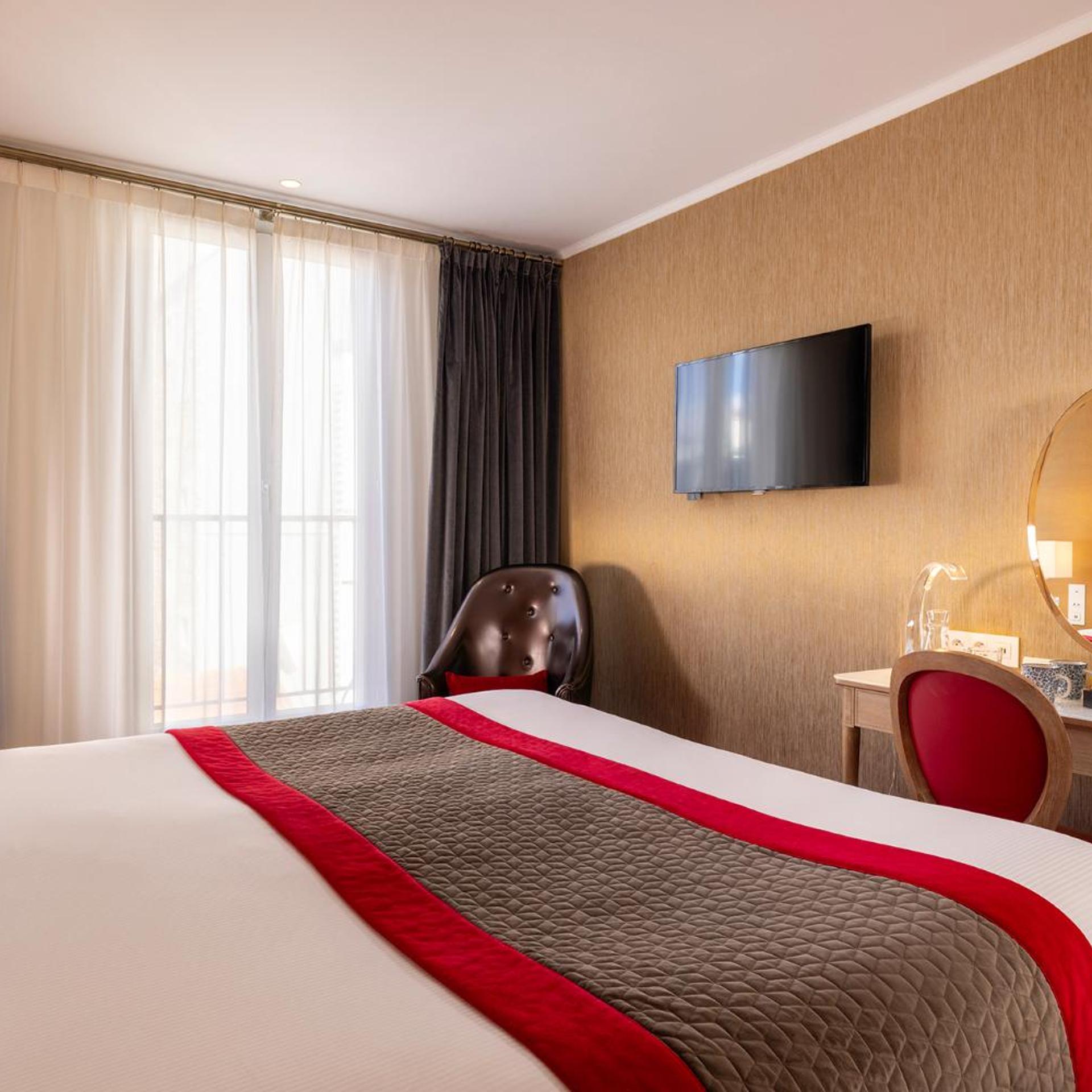 Prestige, Eiffel View