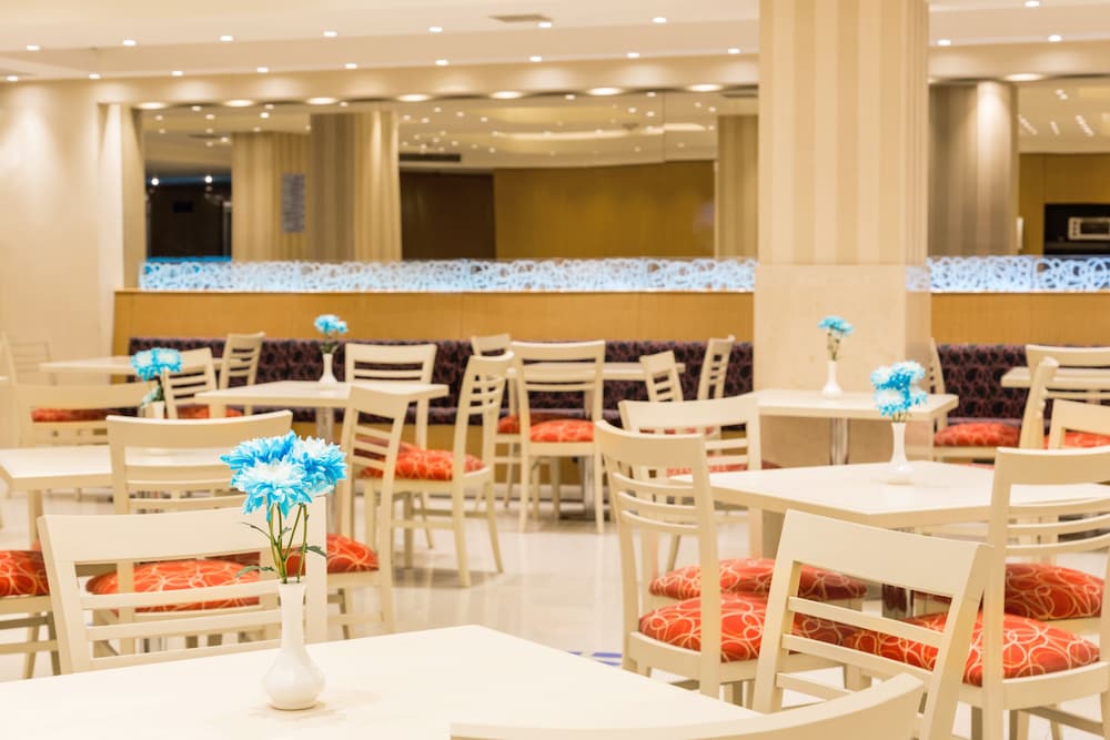 HOLIDAY INN EXPRESS ROSARIO 45/56