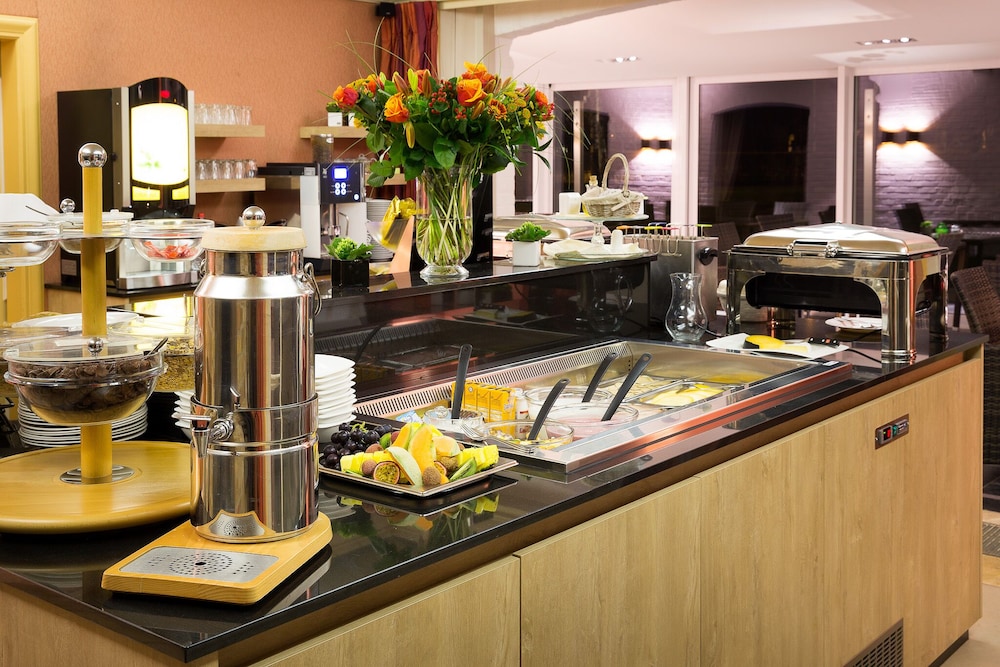 restaurant-cafeteria