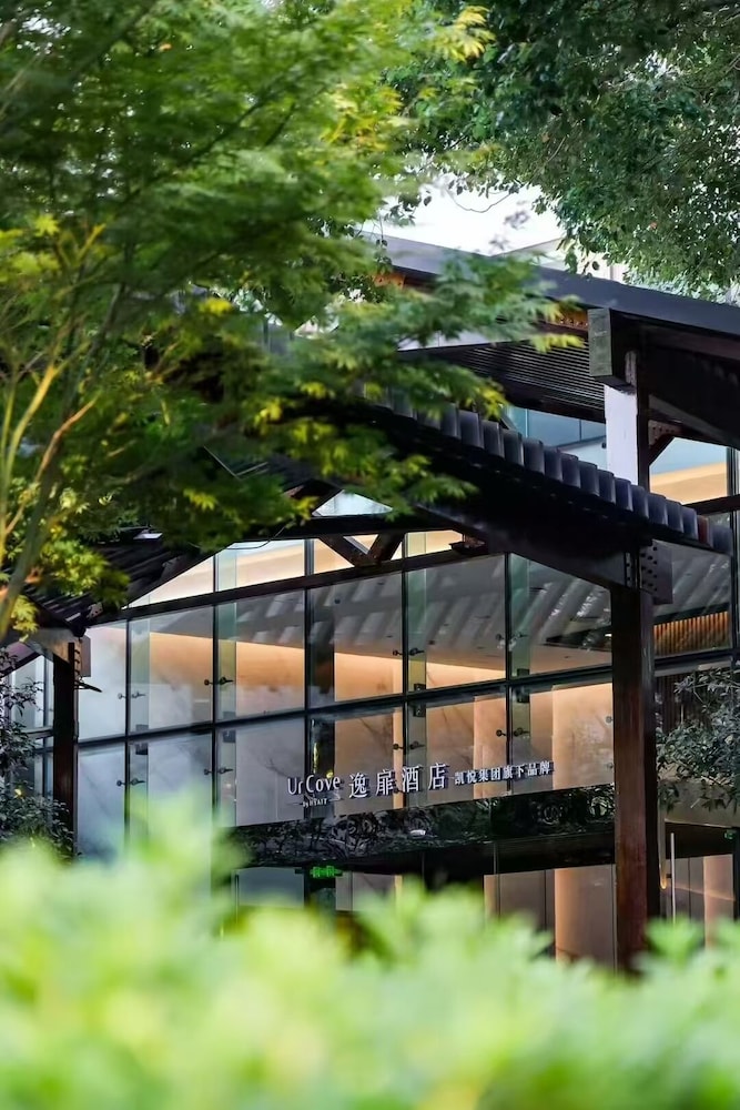 Shanghai International Tourist Resort Fuyi Hotel 50/55