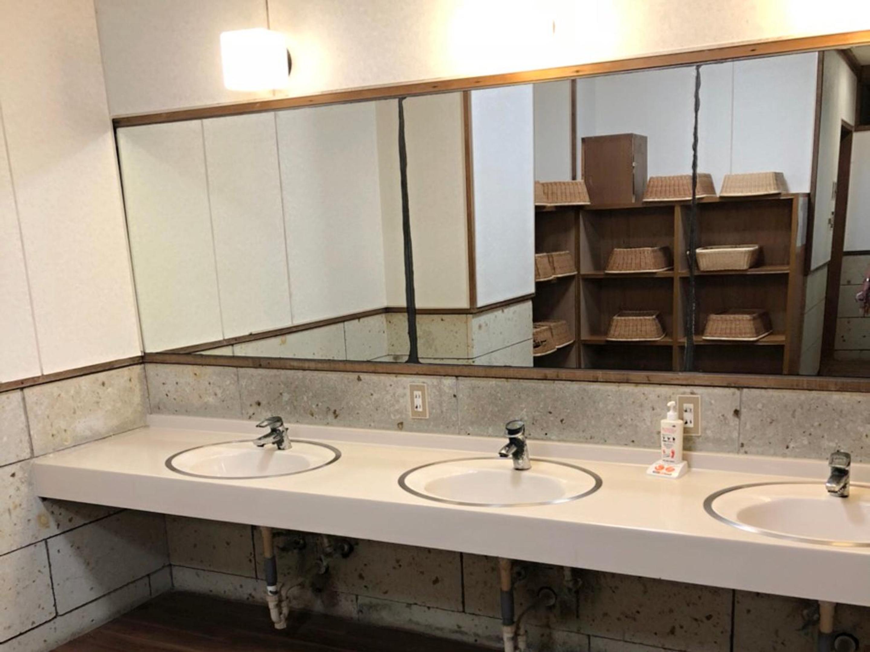 OKUKINU ONSEN HOTEL KANIYU 50/50