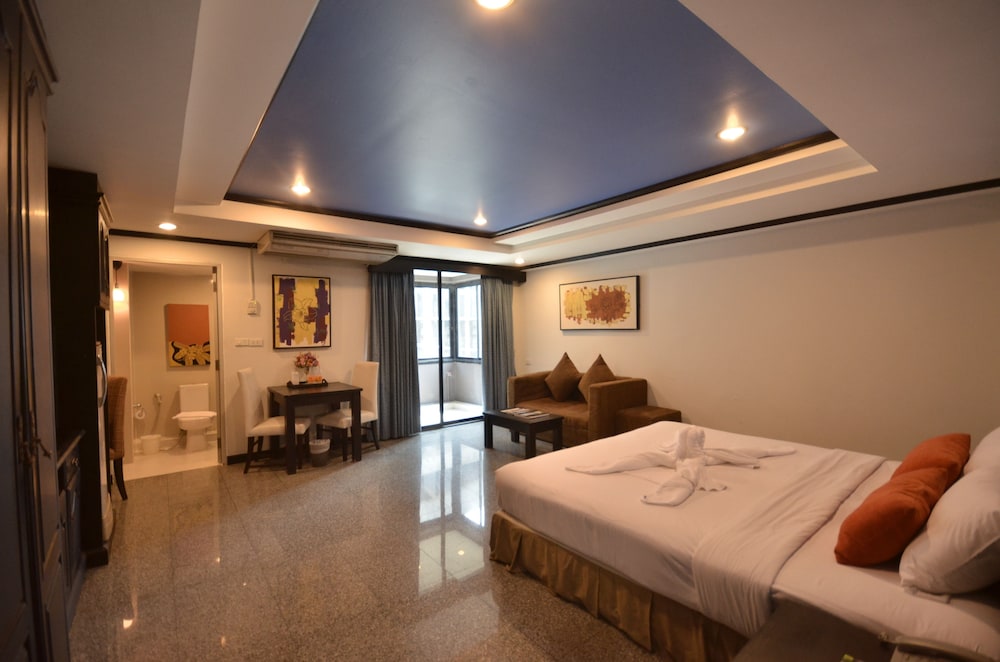 The Heritage Hotels Sathorn 7/24