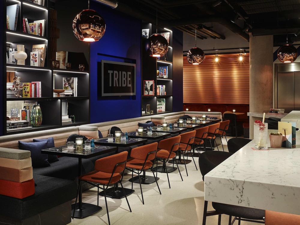 TRIBE Paris Saint Ouen 46/59