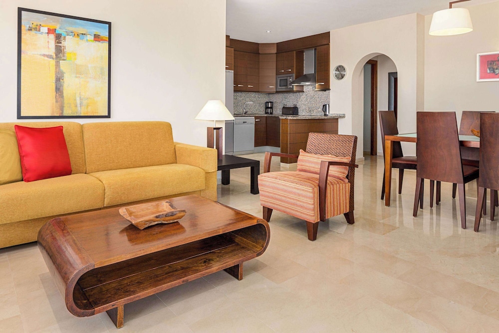 Wyndham Grand Costa del Sol 26/47