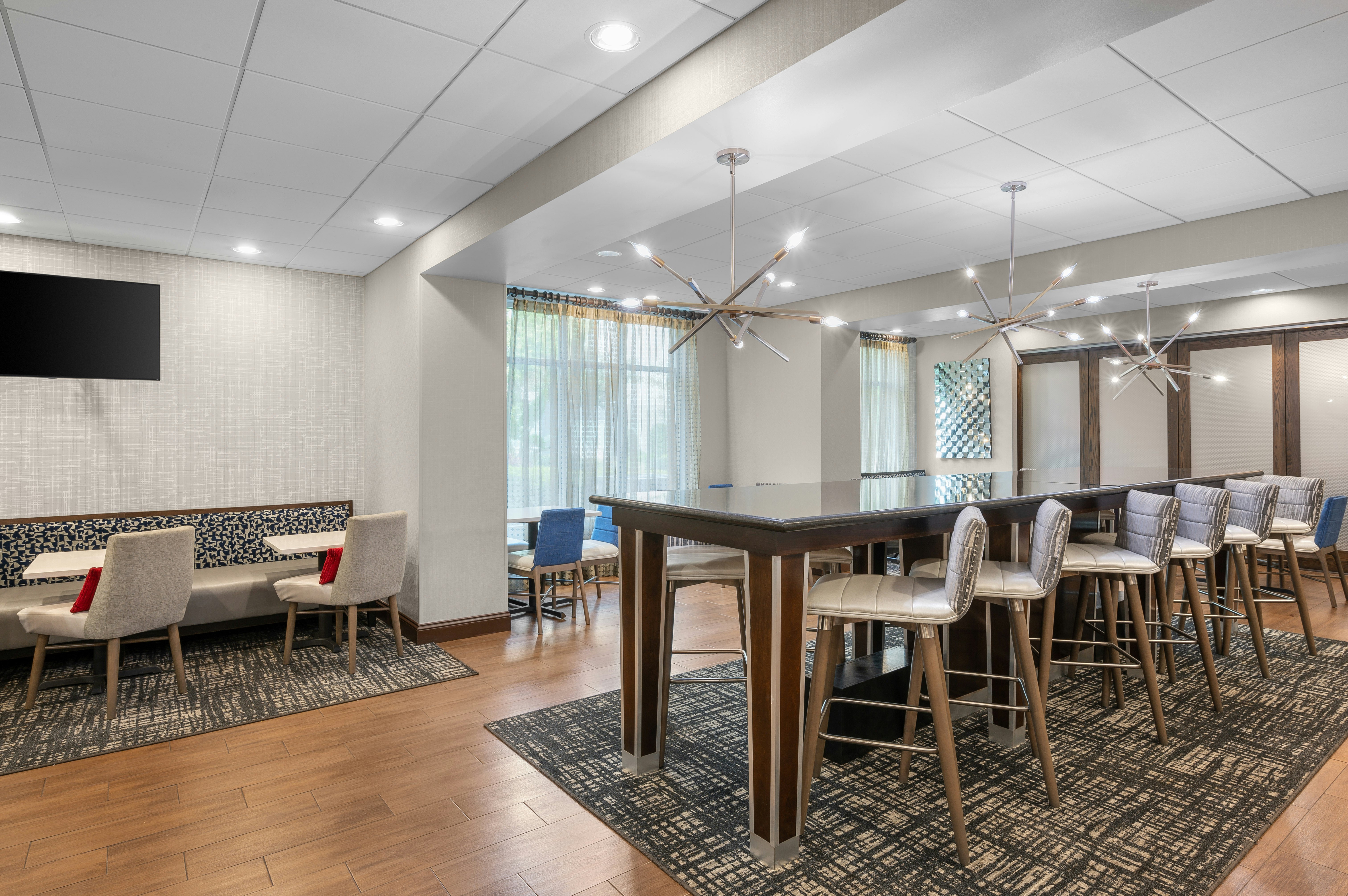 Hampton Inn Atlanta Mcdonough 33/44