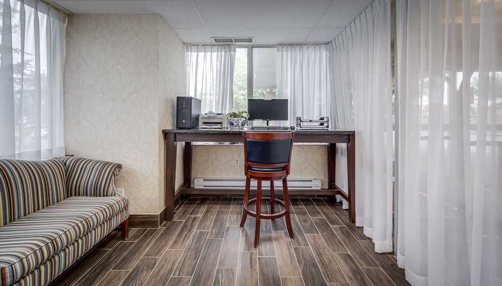 Monte Carlo Inn Markham 61/68