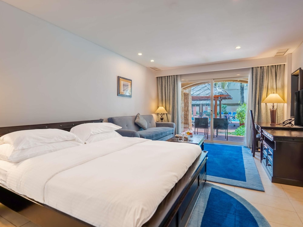 Family, Multiple Beds