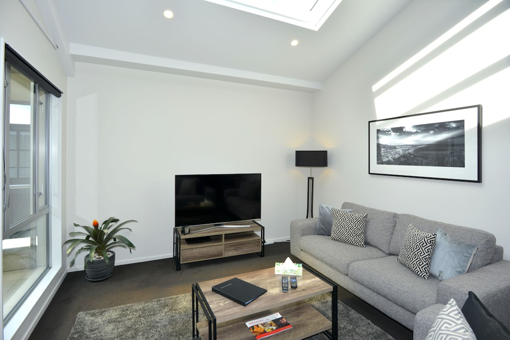 Southwark Hotel Apartments 28/50