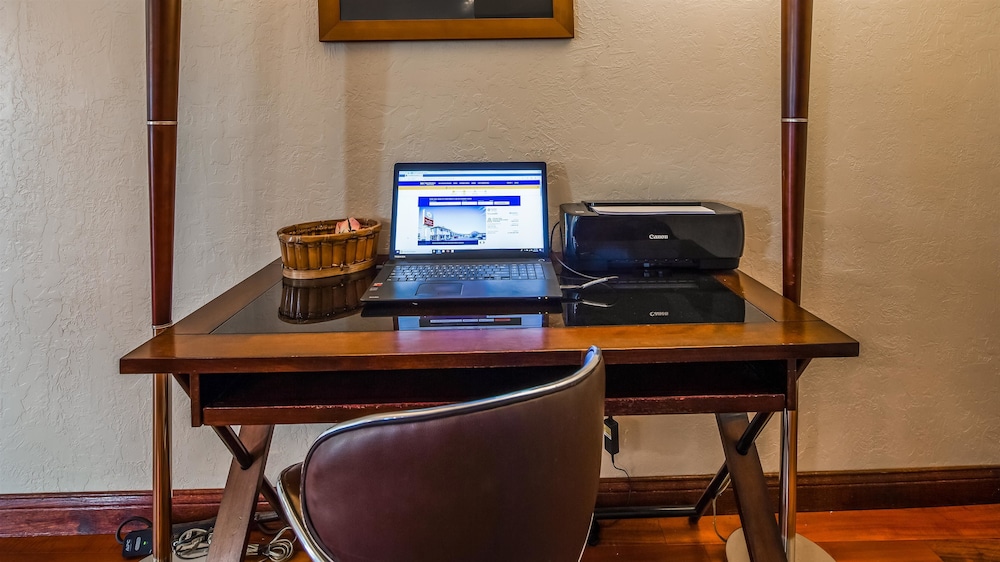 Surestay Plus Hotel By Best Western Susanville 40/45