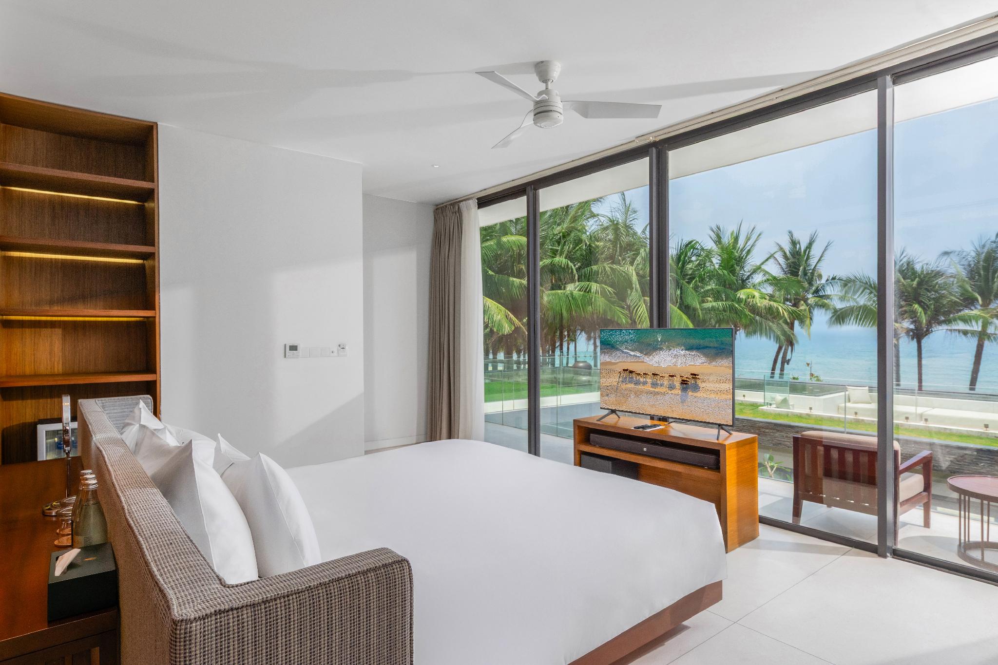 3 Bedrooms, Pool, Villa, Beach Front
