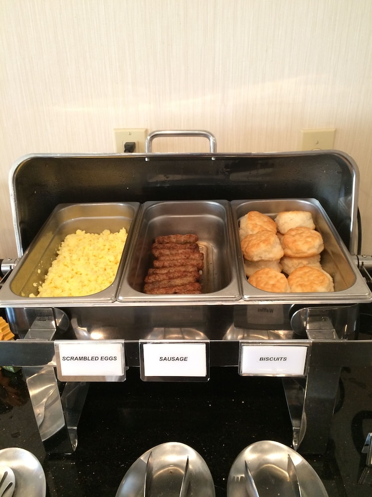 Wingfield Inn Suites 23/49