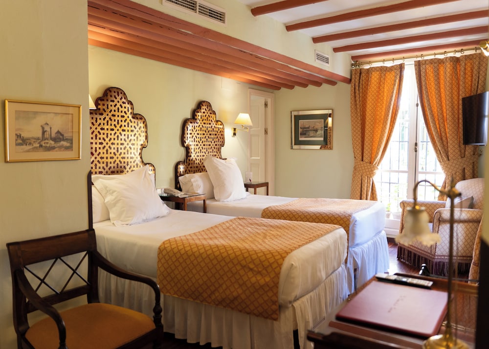 جناح جونيور، Las Casas De La Juderia Sevilla 4/10