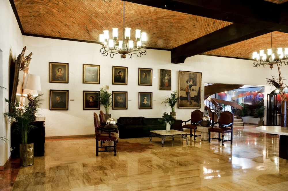 Real de Minas Poliforum 32/38