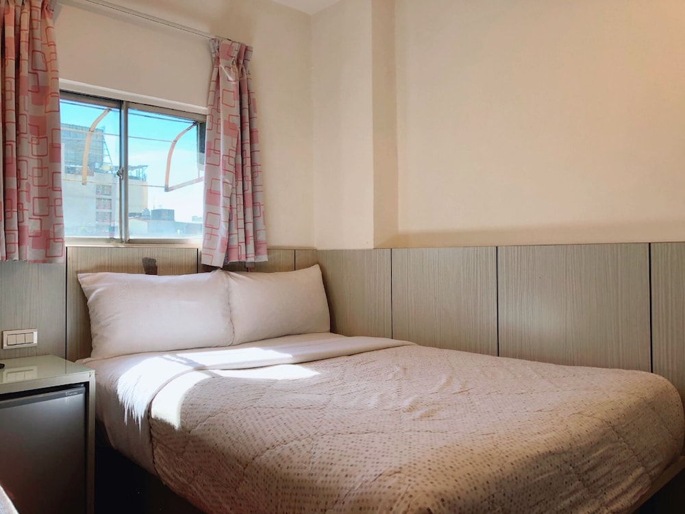 Ruei Gung Business Hotel 18/48