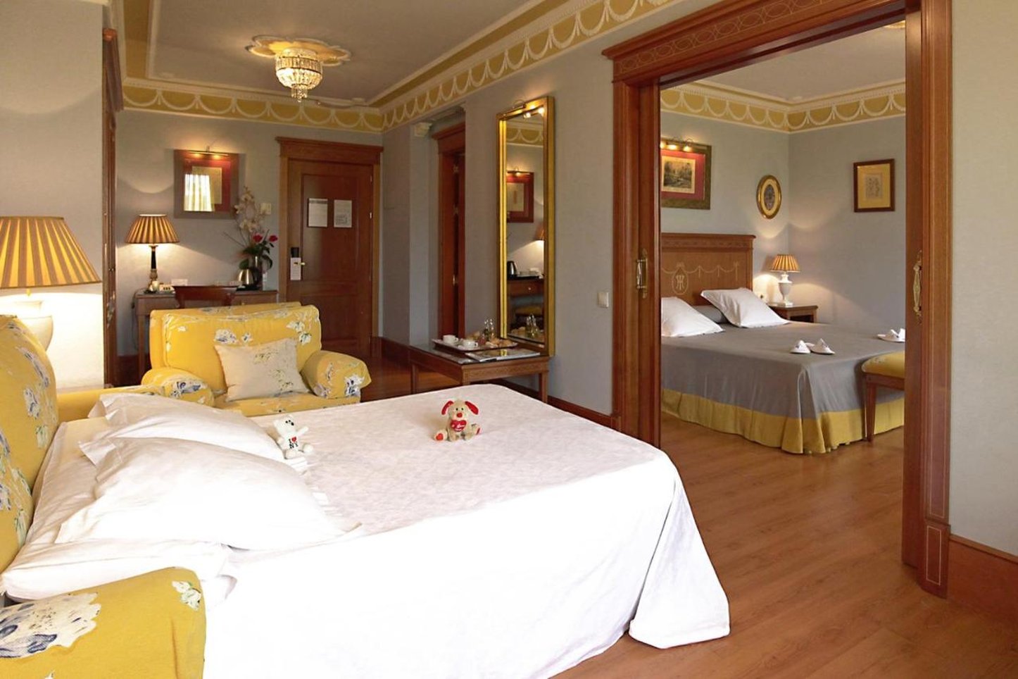 Hotel Inglaterra 23/73