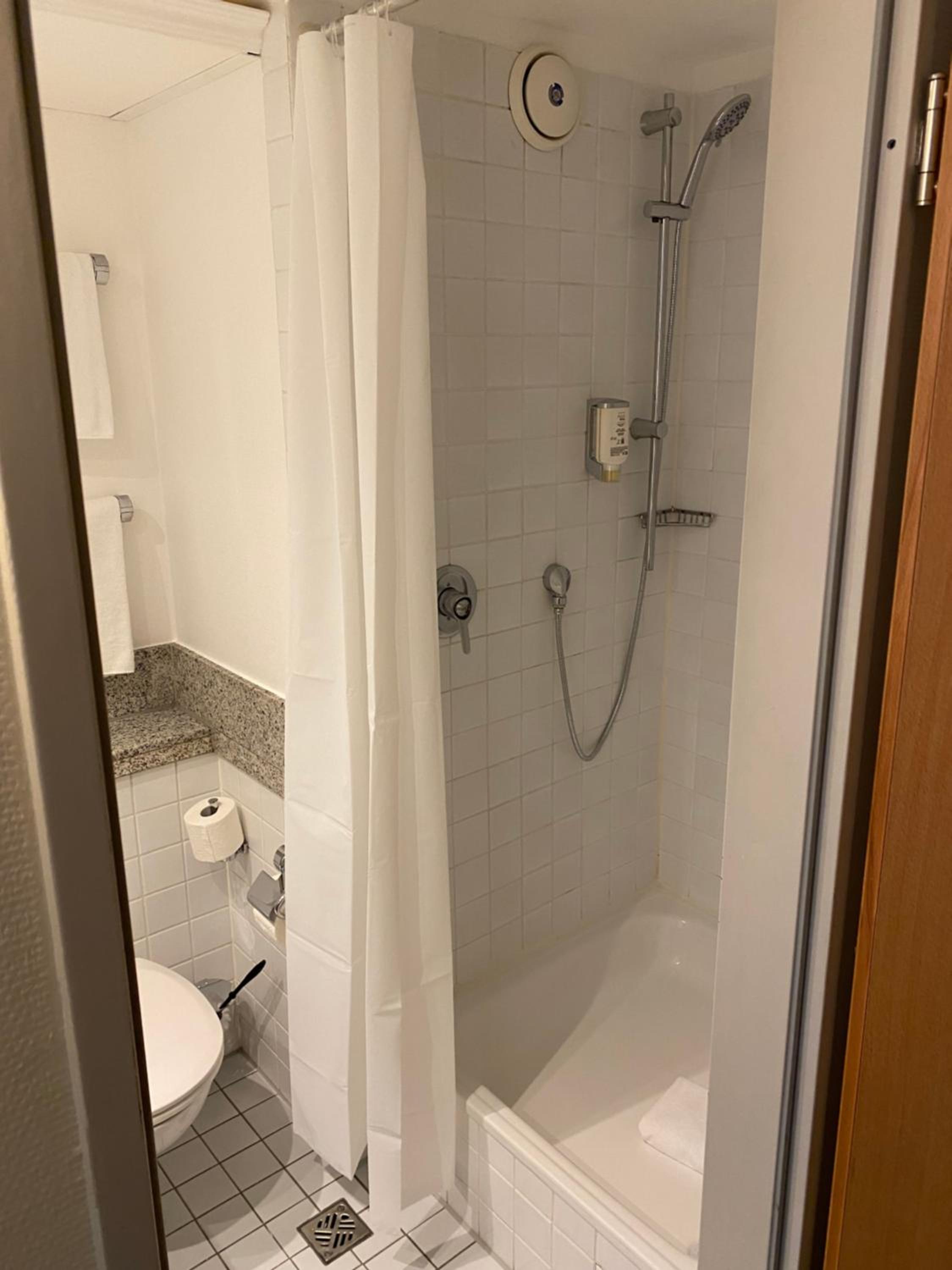 Hotel B99 36/39
