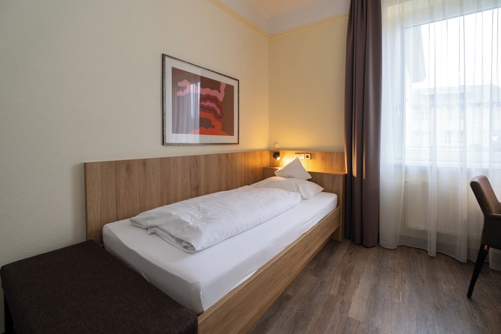Hotel Niedersaechsischer Hof 27/75