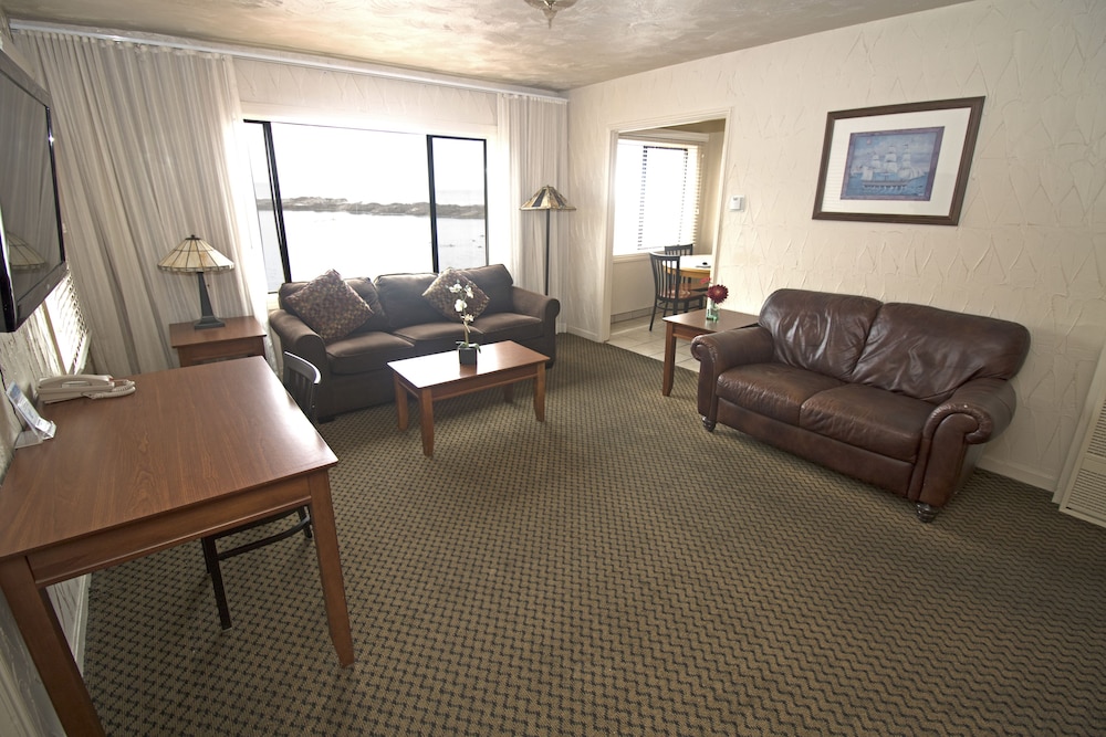 Capitola Venetian Hotel 39/60