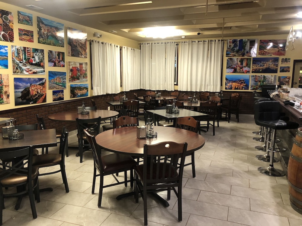 Wolf Inn Hotel 29/50