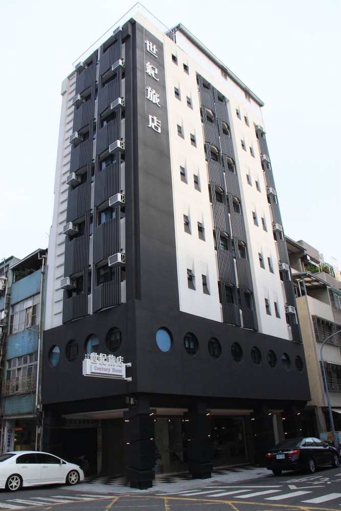 Century Hotel 3/46