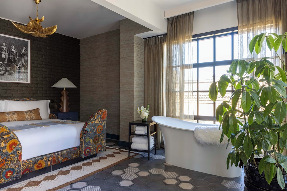 Penthouse, Flat, King Bed