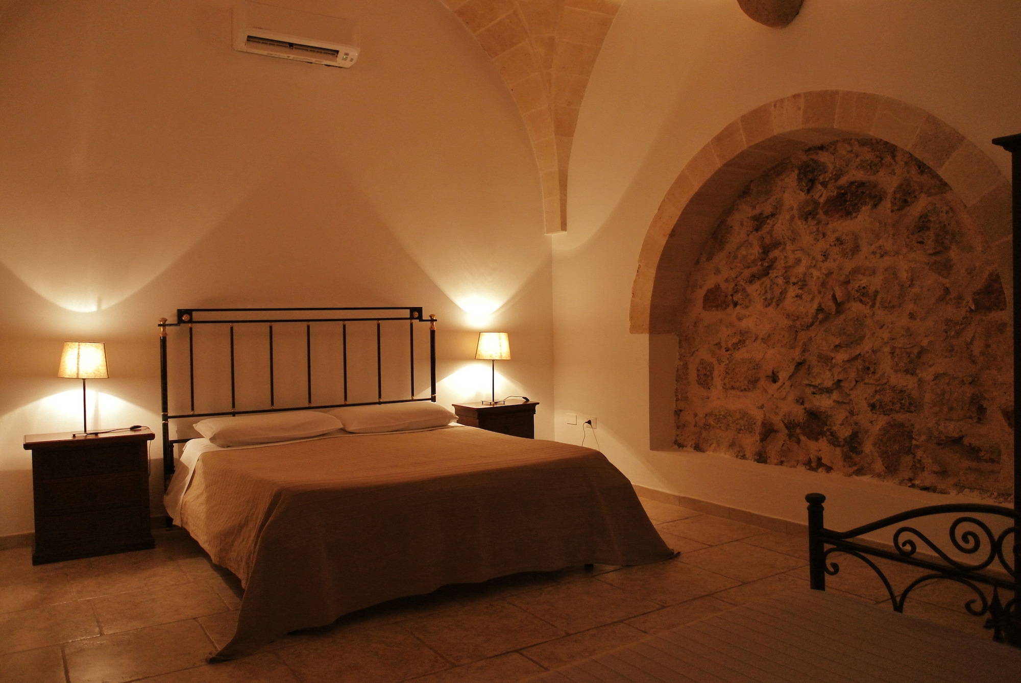 ROOM, DOUBLE BED, GARDEN VIEW