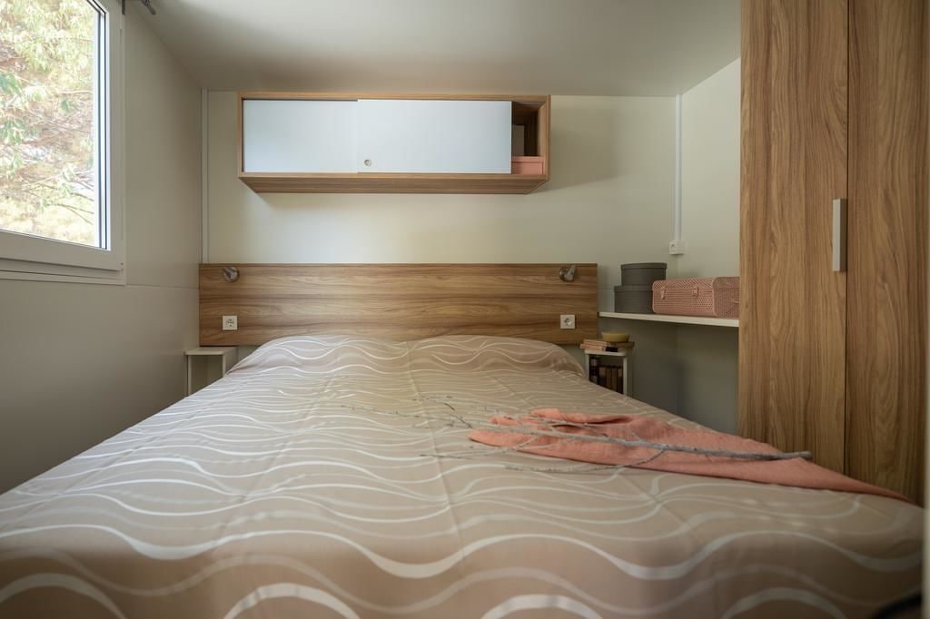Mobile Home, Double Bed