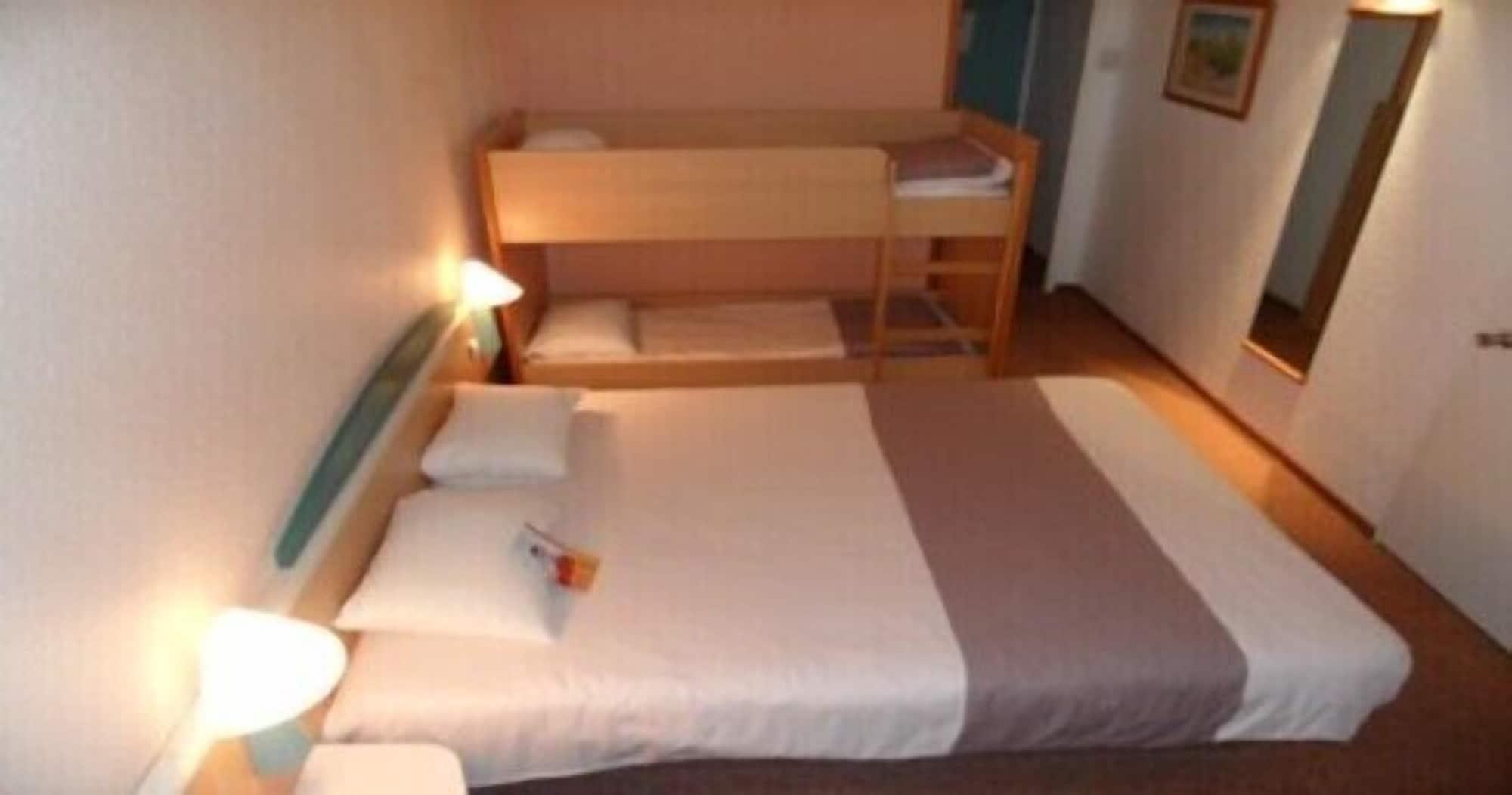 Standard, Quadruple, Multiple Beds