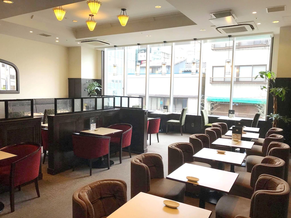 Sotetsu Fresa Inn Shimbashi Karasumoriguchi 38/46