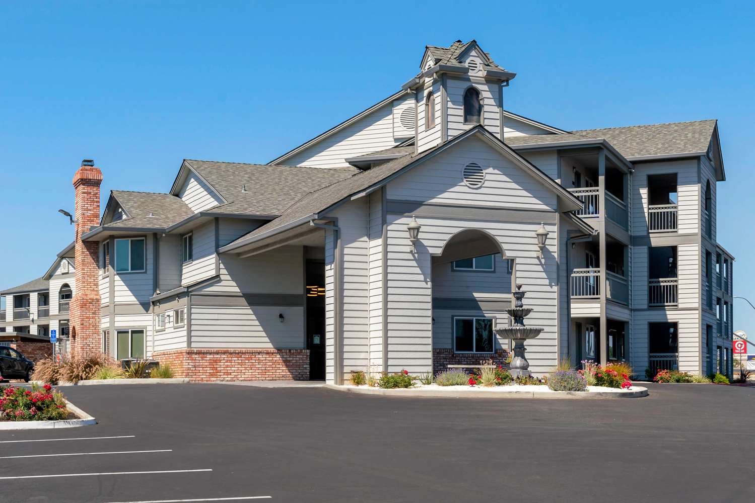 Comfort Inn Antioch - Century Plaza 30/32