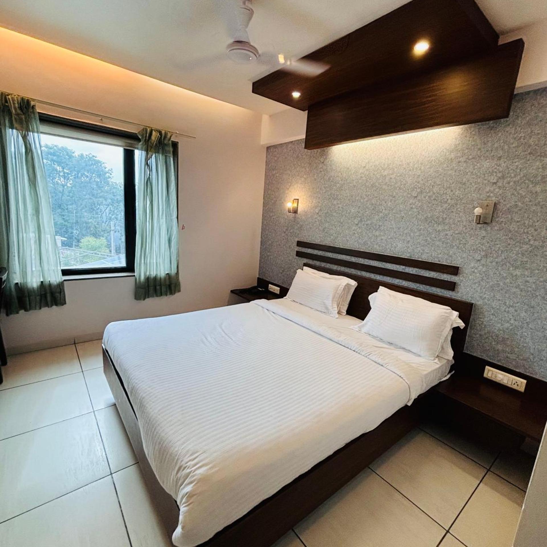 HOTEL KANAN 12/40