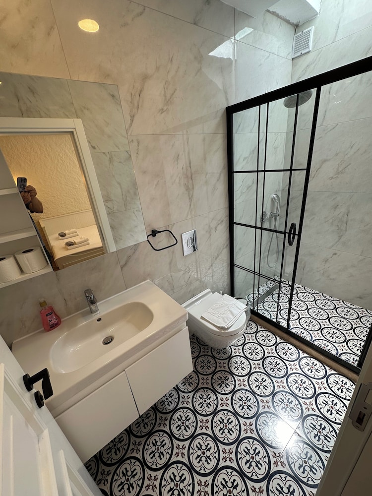 غرفة رباعية بسرير مزدوج مع أريكة، Alacati Grand Eldoris Otel 9/9