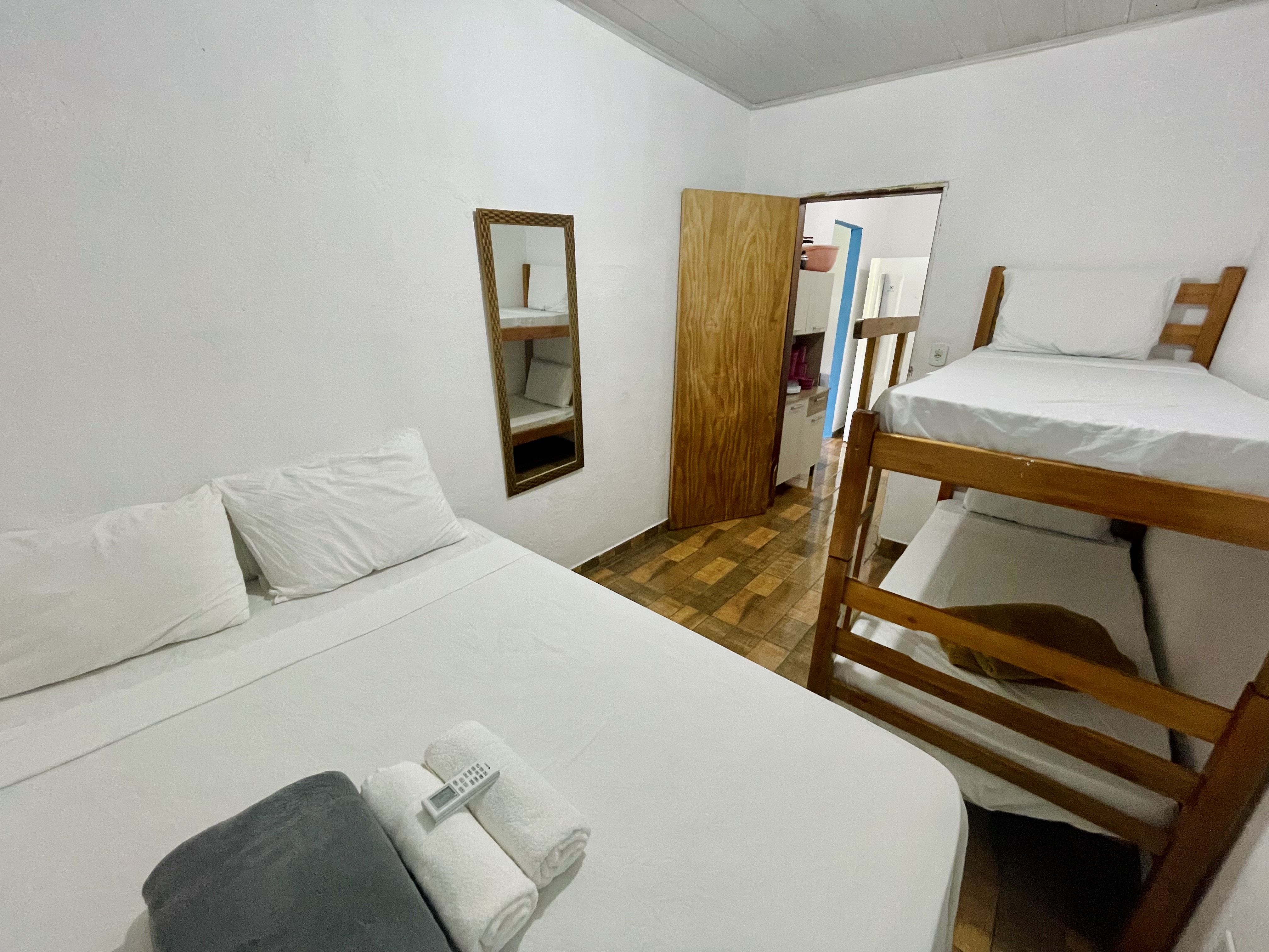 2 Bedrooms, House