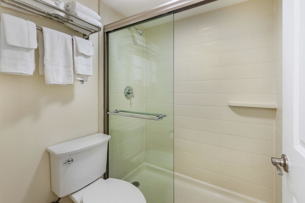 Quality Inn & Suites Palatka Riverfront 17/47