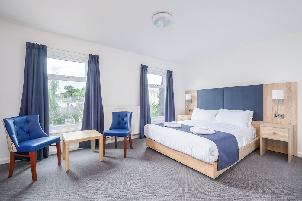 Abbey Lawn Hotel 20/64