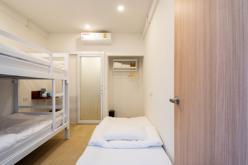 Morn-Ing Hostel 15/48