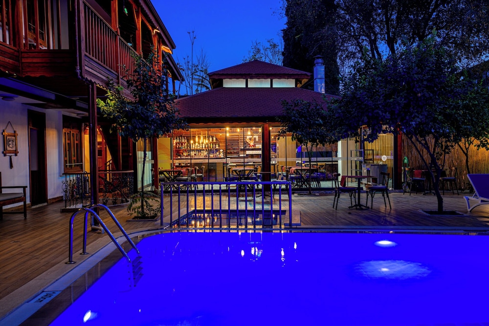 Oscar Boutique Hotel 5/50