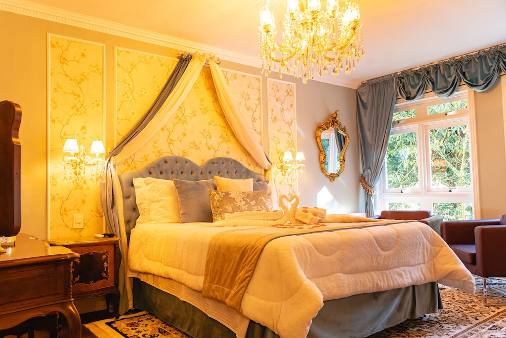 Honeymoon, Bordeaux, Studio, Suite, Queen Bed