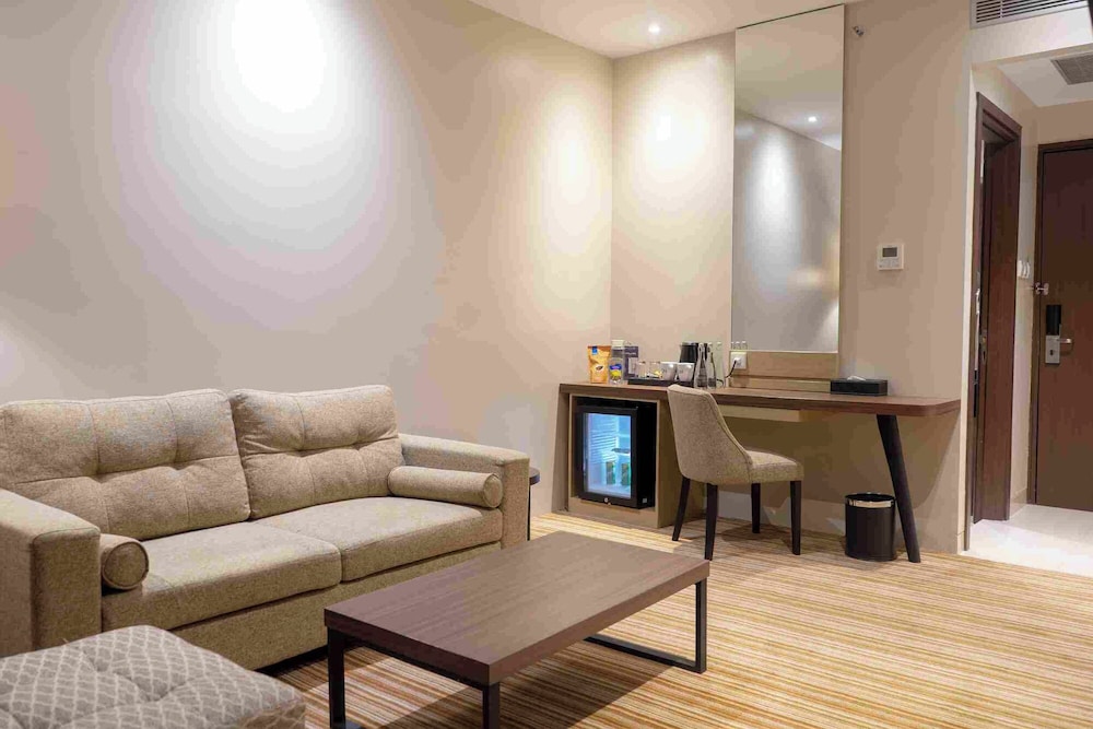 Aston Gorontalo Hotel & Convention Center 37/61