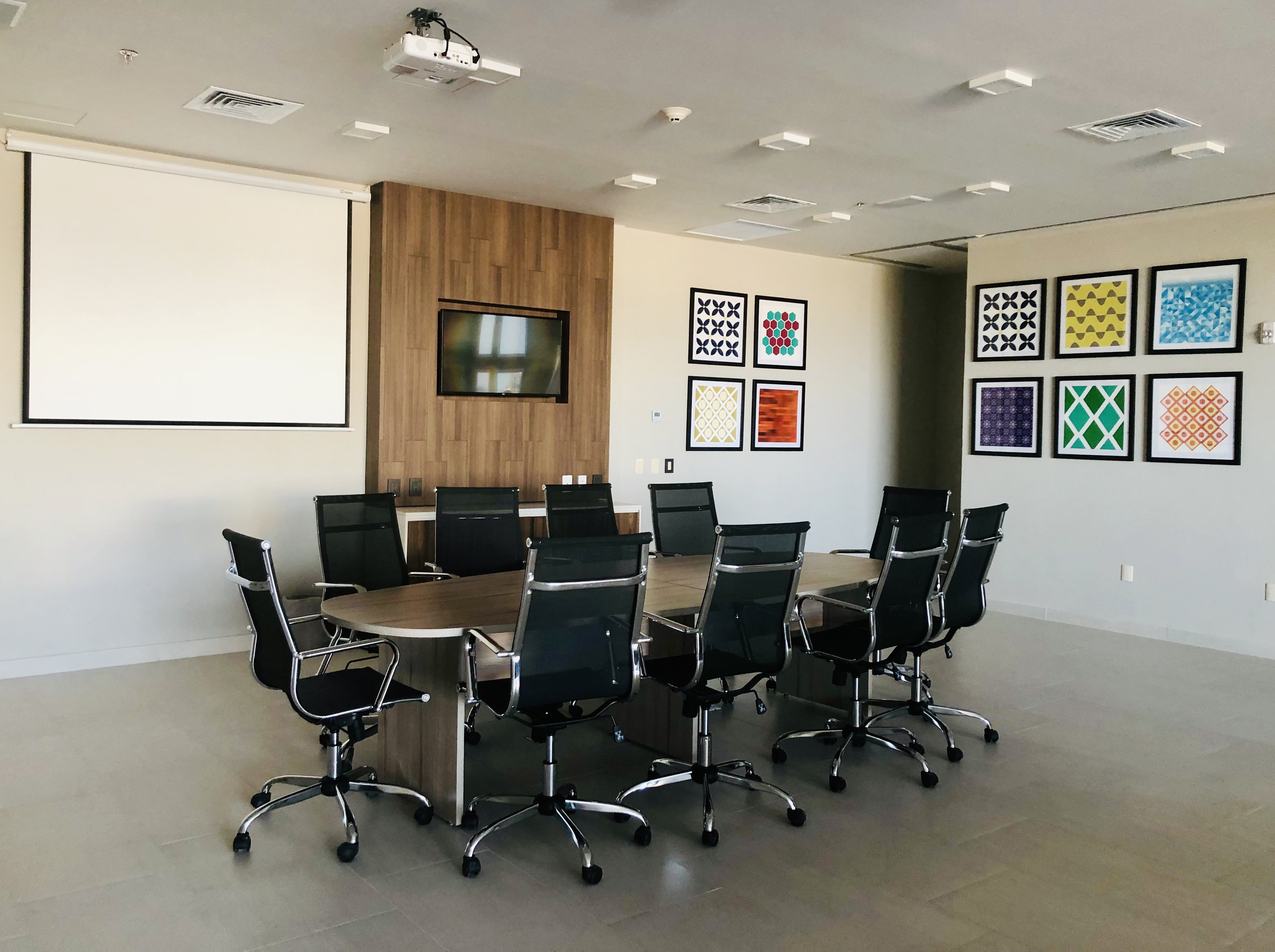 Holiday Inn Express And Suites Playa Del Carmen 56/74