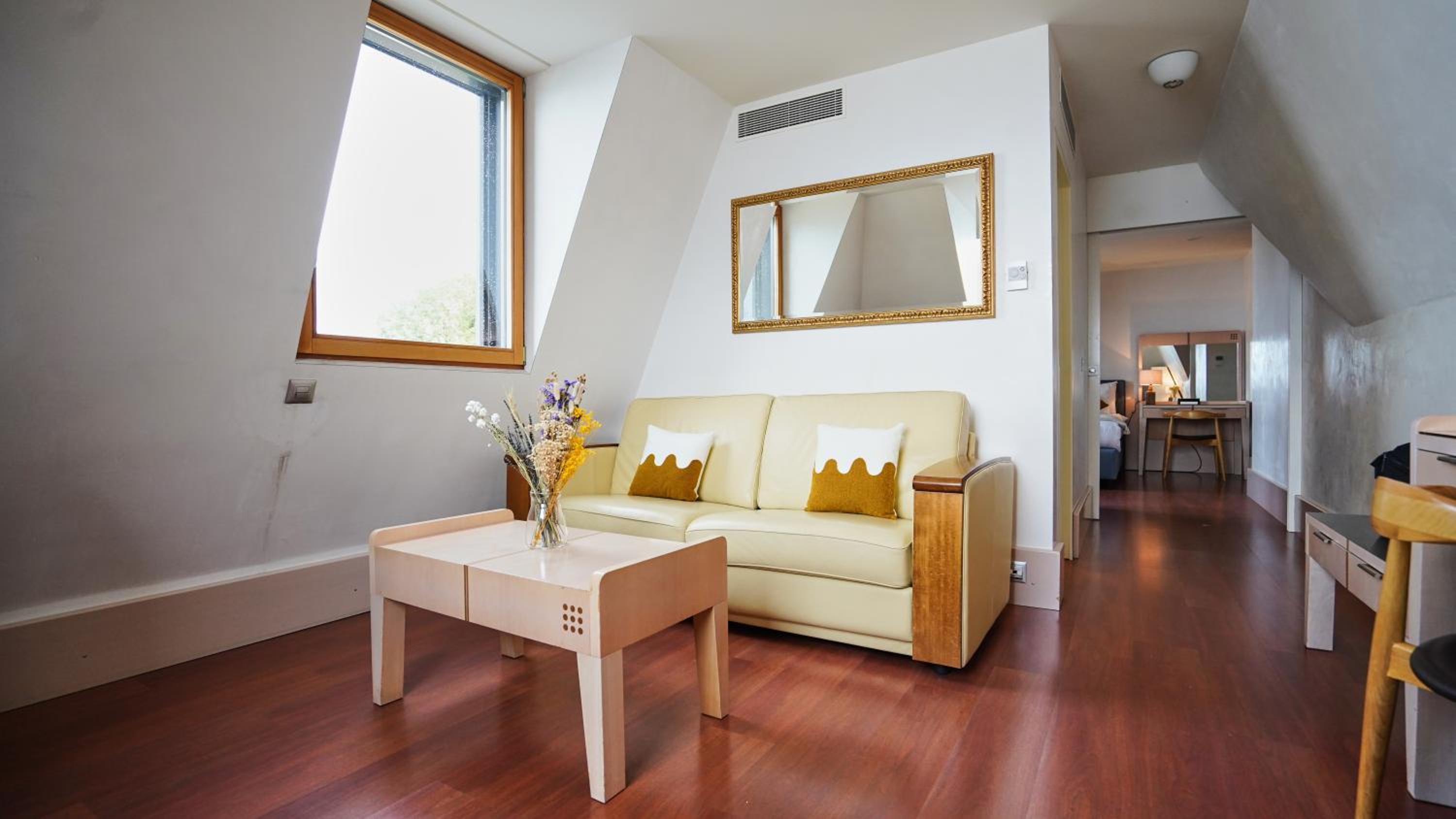 جناح عائلي، Hotel Real Nyon 2/4