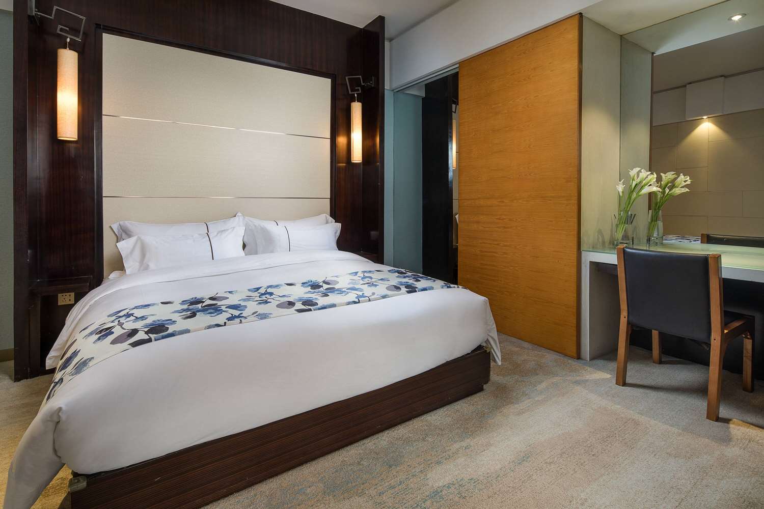 Days Hotel By Wyndham Changsha Downtown 7/13