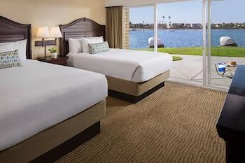Deluxe, 2 Double Beds, Bay Front, Bay View