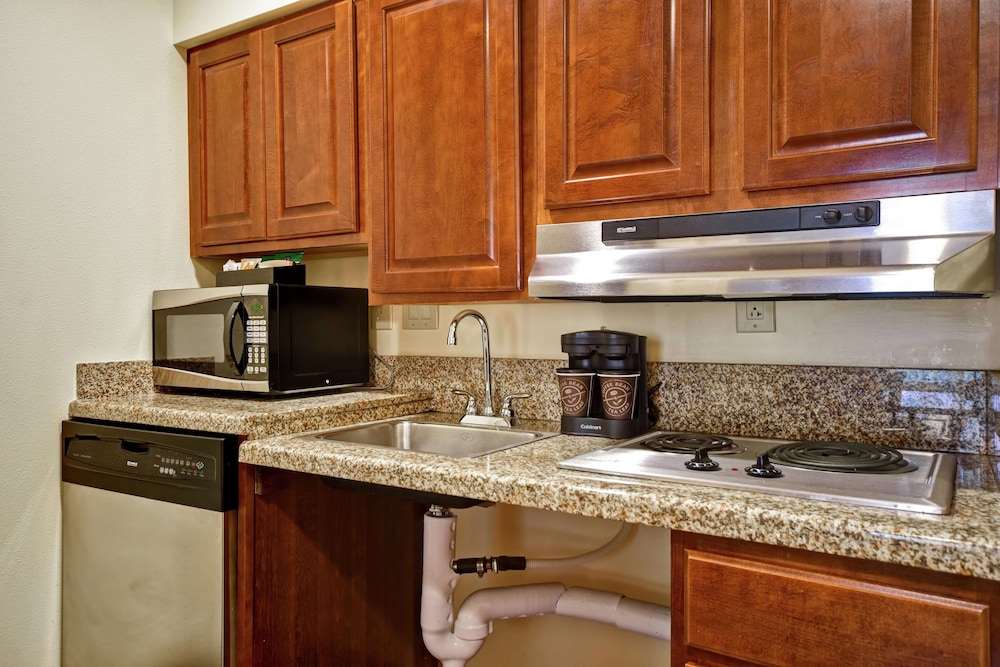 Homewood Suites by Hilton Charleston Airport 47/59