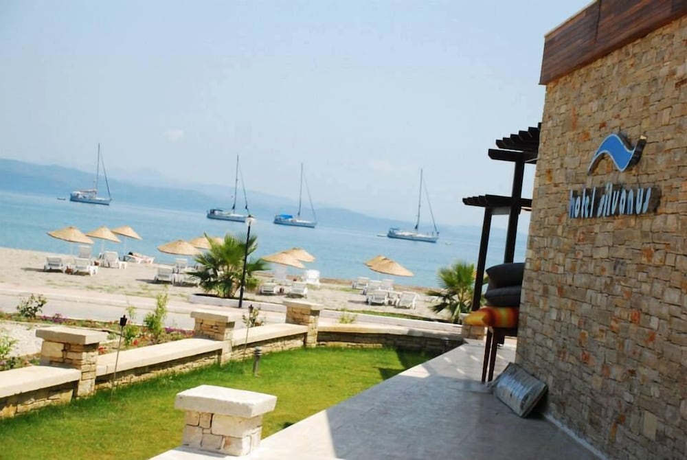 Silvanus Hotel 62/71