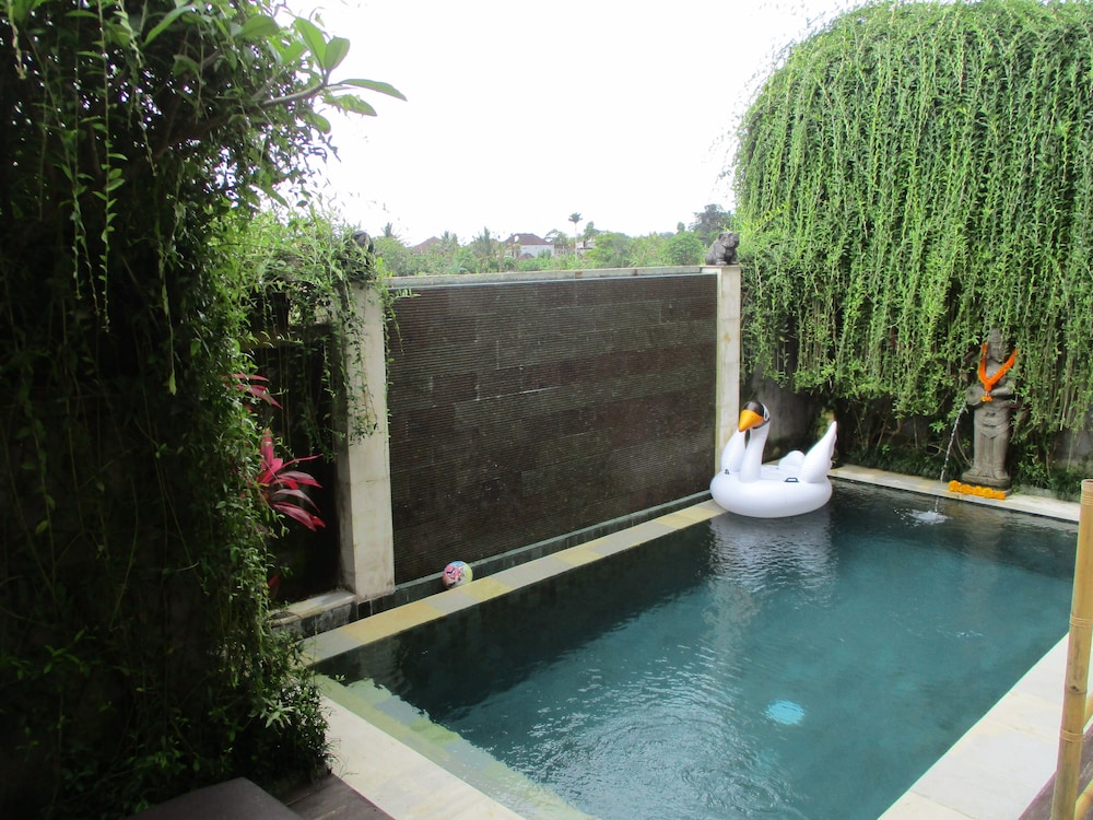 Uma Padi Villa 11/75
