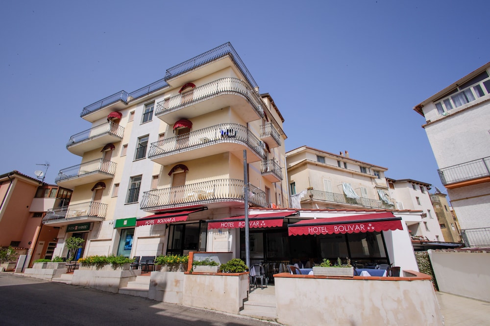 Hotel Bolivar 6/50