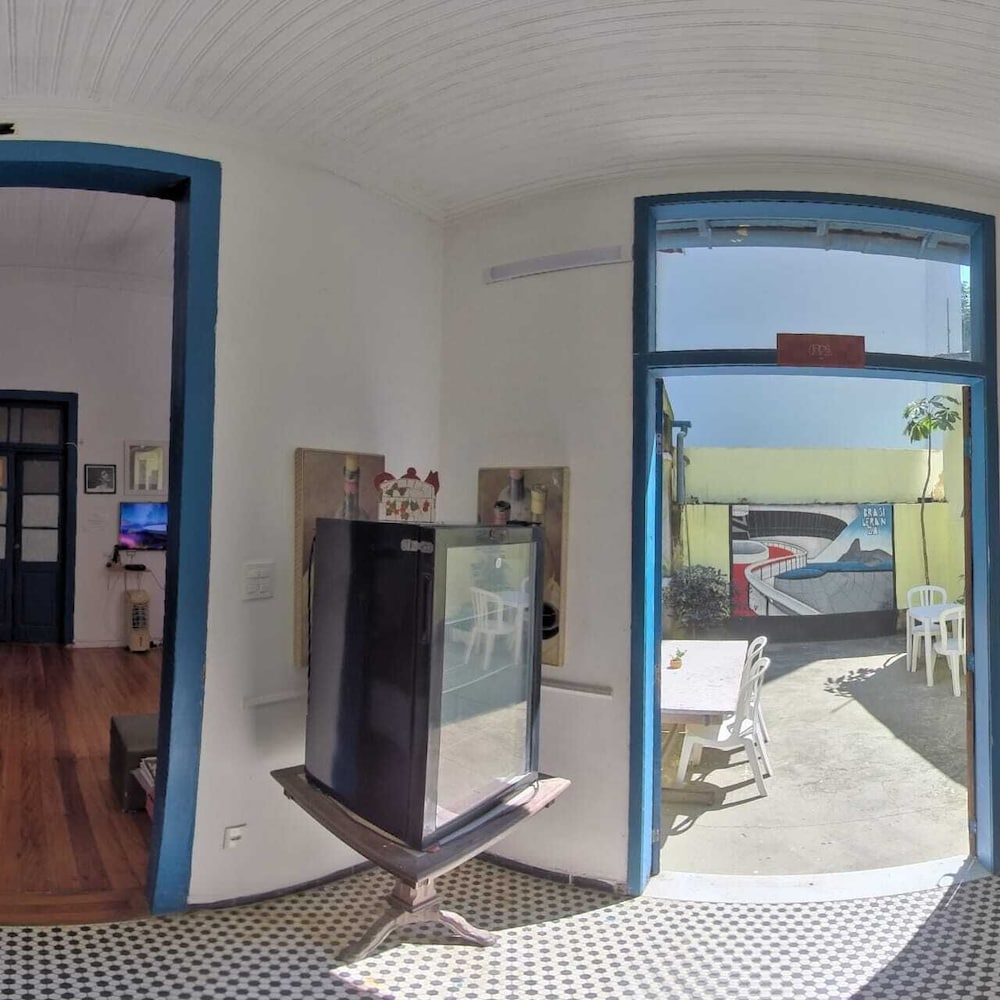 Brasileranza Hostel 16/50